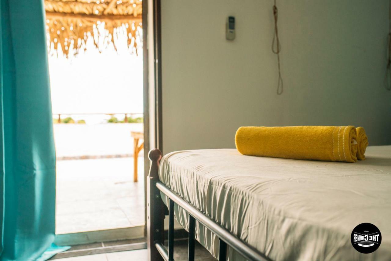 The Corner Hostel Playa Blanca  Ngoại thất bức ảnh
